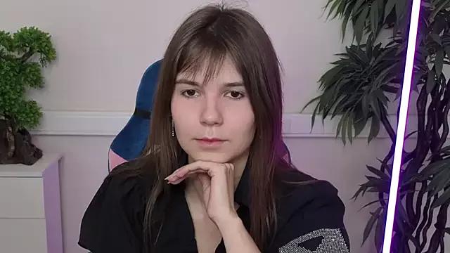 PaulaUnderwood from StripChat is Freechat