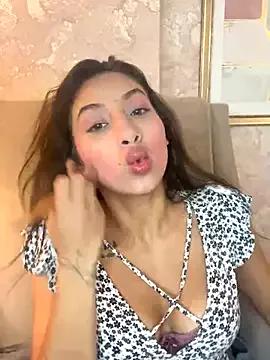 PaulettSmith from StripChat is Freechat