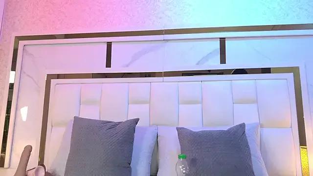 paulina_cano from StripChat is Freechat