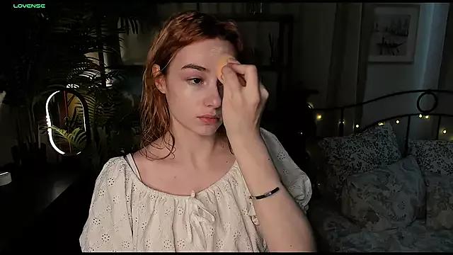PeggyDrake from StripChat