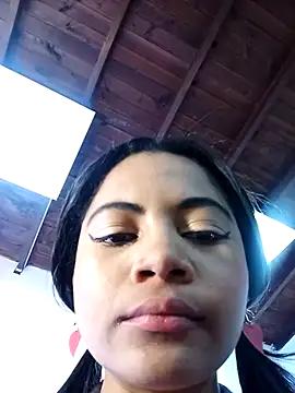 PenelopeShine from StripChat