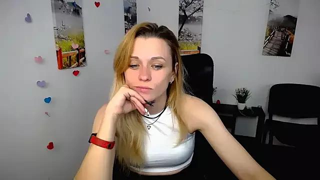 PeppyMia from StripChat