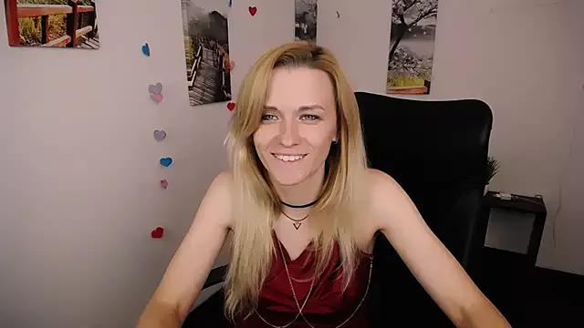 PeppyMia from StripChat