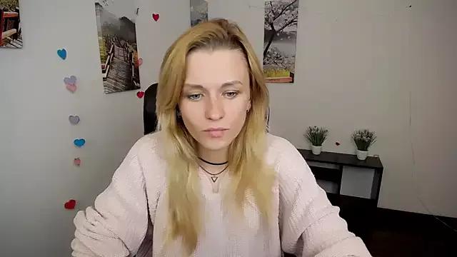 PeppyMia from StripChat