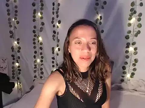 Perla_Johnson from StripChat is Freechat
