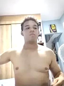 pervers_couplelatin from StripChat is Freechat