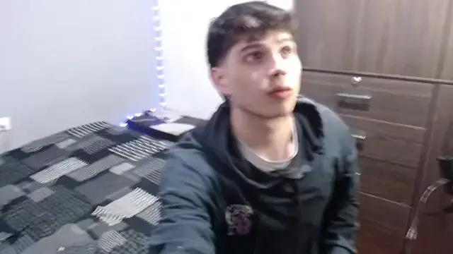 pervertsteens3 from StripChat is Freechat