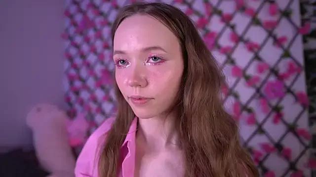 Petite_Polly from StripChat is Freechat