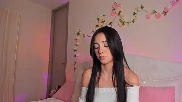 PettyCloeh from StripChat