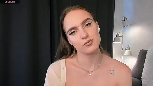PetulaFarabee from StripChat is Freechat