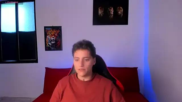 PeytonBox from StripChat is Freechat