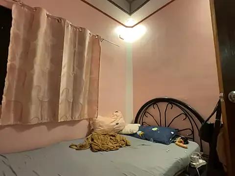 Philina_thi from StripChat is Freechat