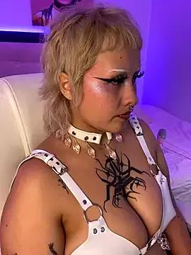 pink_maddy from StripChat is Freechat