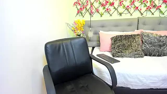 Pink_Soul from StripChat is Freechat