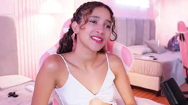 pinkloly from StripChat is Freechat
