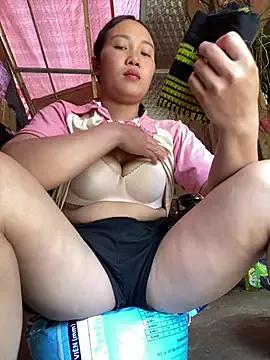 Pipi214 from StripChat