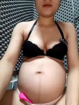 Pipi23_ from StripChat