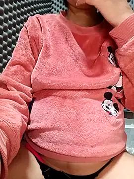 Pipi23_ from StripChat