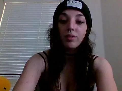 PixieDiamond from StripChat
