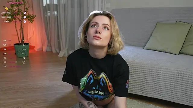 PixieMeow_ from StripChat