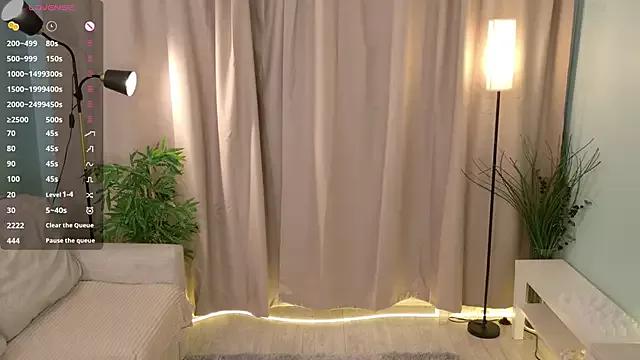 Playful_Lia on StripChat