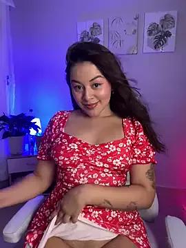 PleasecallmeCaro webcams show profile image 