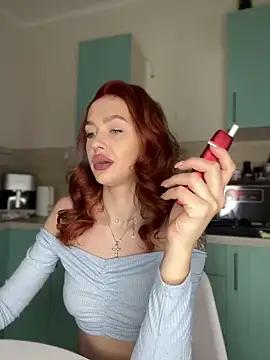 Polly_Berry from StripChat