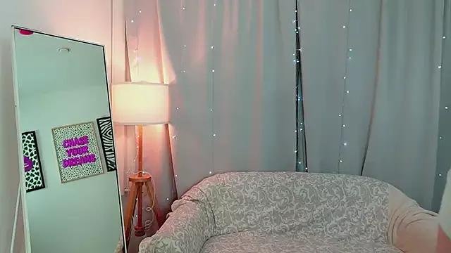 polly_lollyy_ from StripChat