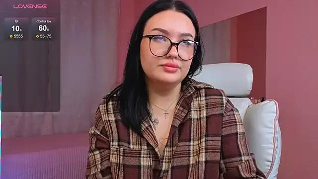 Polly_Sqirt from StripChat
