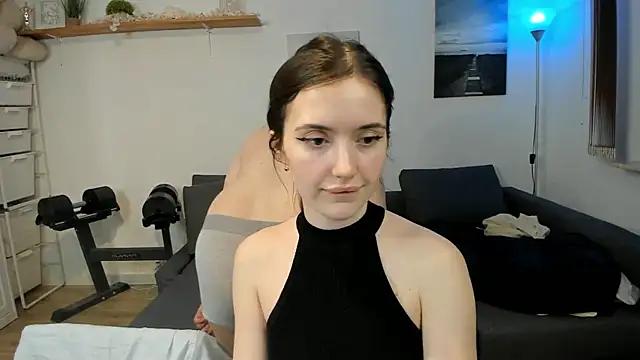 PollyFlame from StripChat