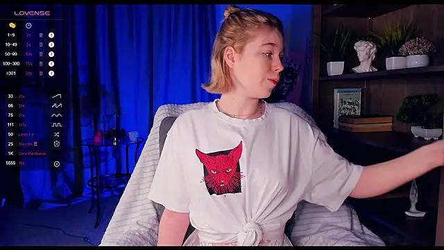 PollyHathor from StripChat