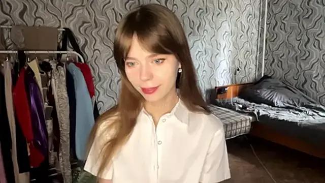 PollyMammanoe from StripChat is Freechat