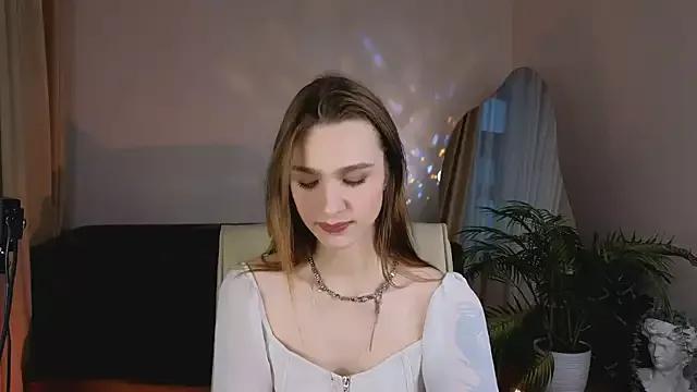 PollyMayer from StripChat is Freechat