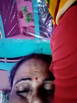 Pooja750 from StripChat