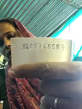 Pooja750 from StripChat