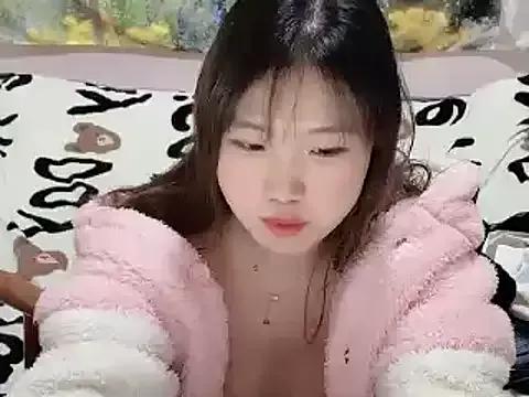 Poppy13 webcams show profile image 