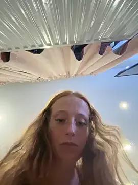 Poppy_frankie from StripChat