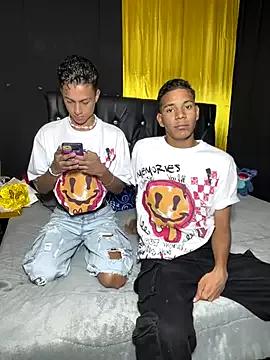 preston_and_slade from StripChat is Freechat