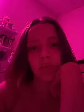 Pretty3petite webcams show profile image 