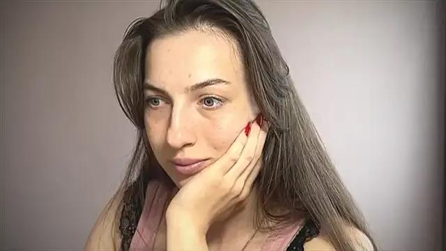 Prettyyy_Angel from StripChat is Freechat