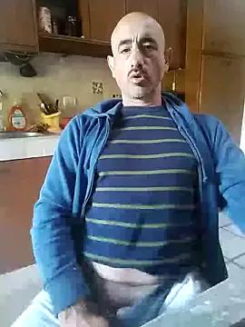 Prince-sexy from StripChat is Freechat