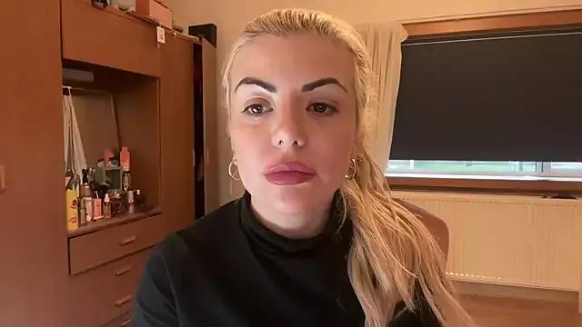 princess17 from StripChat is Freechat