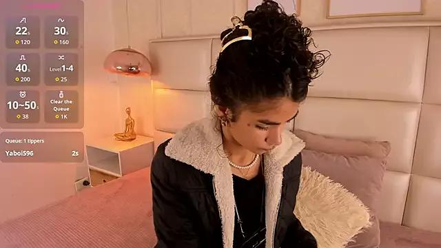 Puffy_Hearts from StripChat