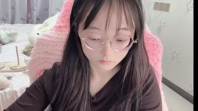 puppy-999 from StripChat