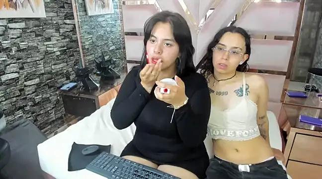 Purple_girls from StripChat