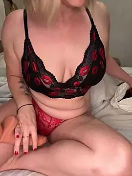 PurpleCandy_22 from StripChat is Freechat