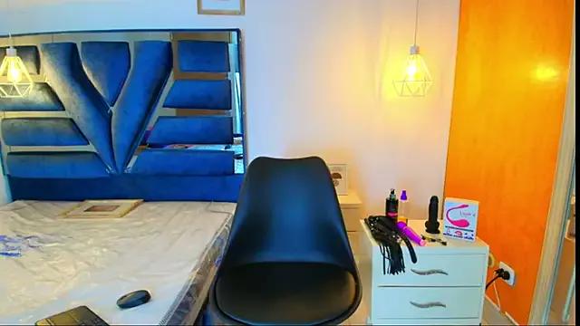 PurpleValery from StripChat