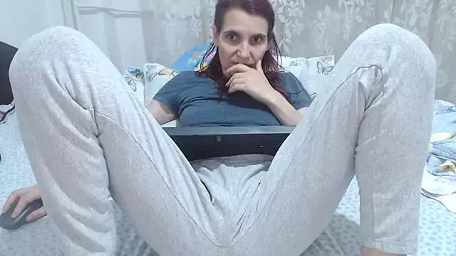pussywetsquirty from StripChat