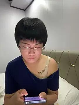 Qinger886 webcams show profile image 