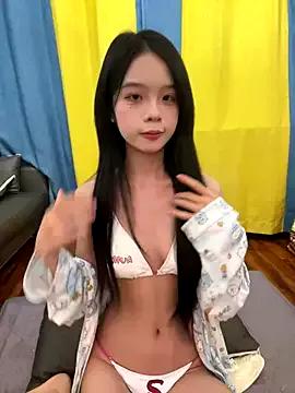 qiqi_x from StripChat